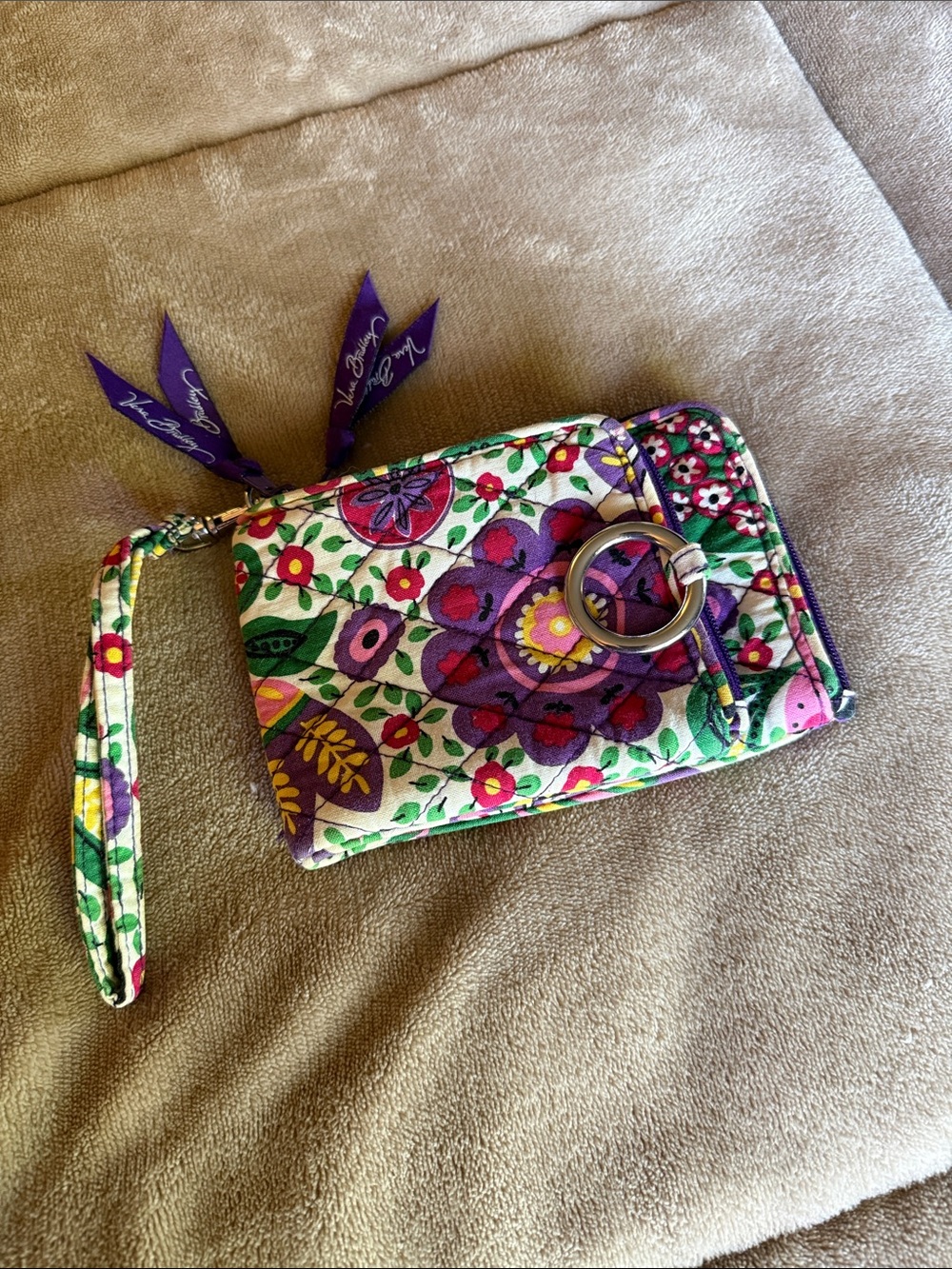 Vera Bradley Viva La Vera Organizer Quilted Wristlet Wallet with Keyring Accent
